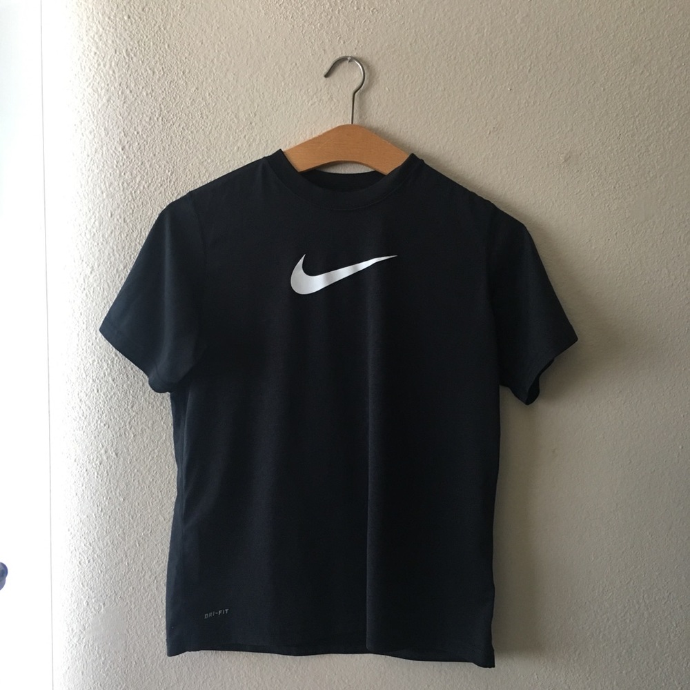 NIKE Black Short Sleeve Dri-Fit